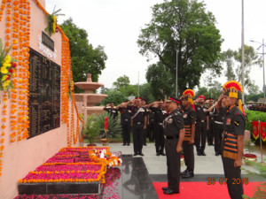 TRIBUTES KARGIL MARTYRS