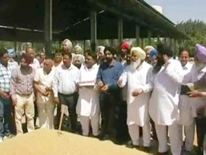 Joginder Singh Jindu MLA in Cantt Mandi