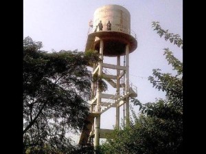 SARBAT-KHALSA-ORG-CLIMBED-AT-WATER-TANK