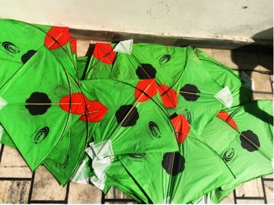 WAIC distributes kites to children with message ‘Say No to Chinese Thread’