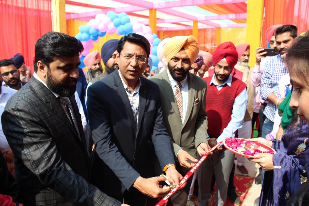 Vishal Gupta, IDP Head (South Asia) and Inderpreet Singh, IELTS Head (India) inaugurate E-School in Ferozepur