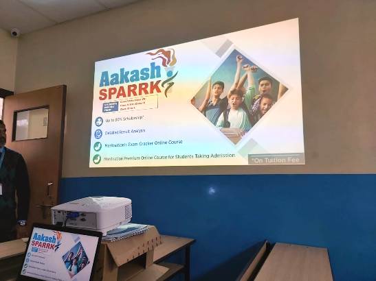 Akash Institute announces SPARK – a national level scholarship exam for deserving students of Class VII to Class IX