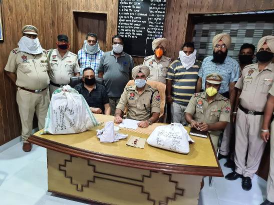 BSF and CIA thwart smuggling attempt, recover 7.714 kg heroin, pistol and Pakistani SIM