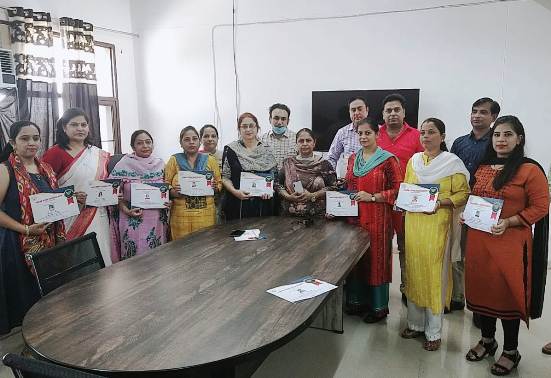 In Ferozepur, 38 teachers awarded for exemplary role in online education