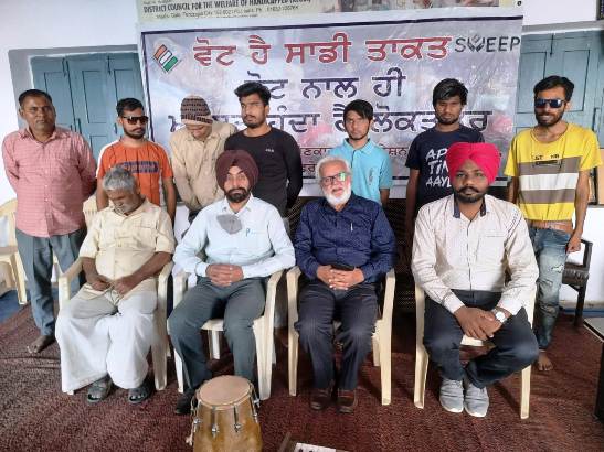 Under SVEEP programme, visually impaired gives message to must register and cast vote