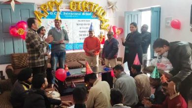 Teachers celebrate birthday of visually-impaired inmates at Blind Home