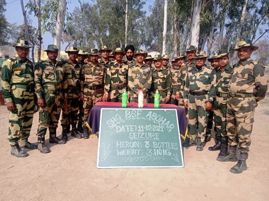 BSF seizes 3.769 kg heroin from near Indo-Pak border