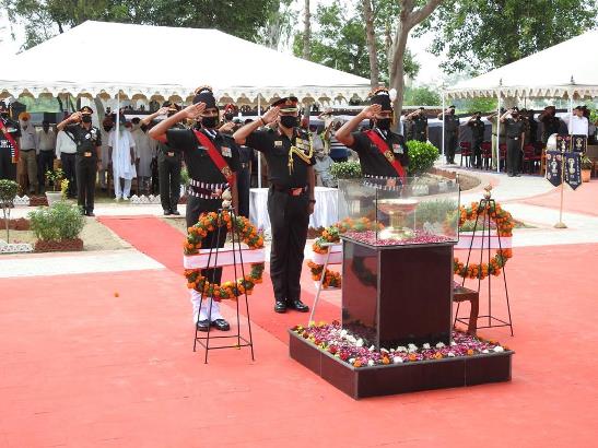 Lt Gen Ponnappa presides over Battle Honour of Asla Uttar Day commemoration at Ferozepur