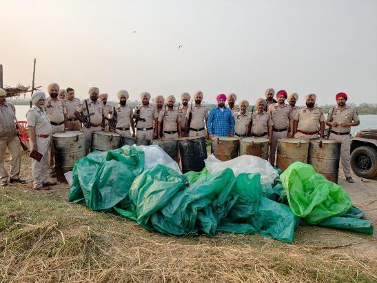 30,000 ltrs ‘lahan’ recovered from border village Ali Ke near Sutlej River