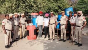 In joint raid by excise, police officials ‘lahan’ and illicit liquor seized in Ferozepur, one held