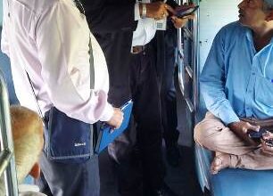 फिरोजपुर मंडल में रेलवे टिकट चेकिंग अभियान चलाया