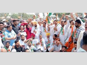 Fuel Price Hike: Congress workers stage protest against government