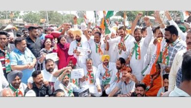 Fuel Price Hike: Congress workers stage protest against government