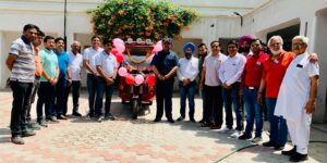 Under project ‘Sahyog’, NGOs hand over e-rickshaw to Home for Blind