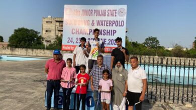 45वीं जूनियर पंजाब स्टेट स्वीमिंग चैम्पियनशिप में अंशव ने 8 गोल्ड व हर्षिता ने दो ब्राऊंज मैडल जीते