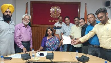 Exemption from toll tax for journalists, Press Club submits memorandum  to DC Ferozepur