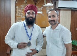 उत्तर रेलवे ने जयपुर में 15वीं आल इंडिया इंटर रेलवे हैंडबॉल चैंपियनशिप में फिरोज़पुर के पालविंदर सिंह के योगदान द्वारा गोल्ड मैडल जीता