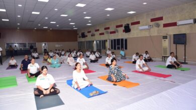 अंतर्राष्ट्रीय योग दिवस पर विशेष योग शिविर रेलवे अधिकारी क्लब फिरोजपुर में किया गया