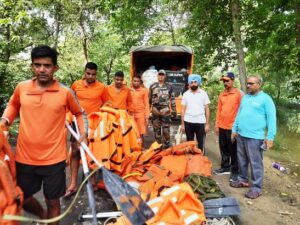 Heavy flood water pummels Ferozepur border villages, 4 more NDRF teams arrive in Ferozepur, rescue operations intensified