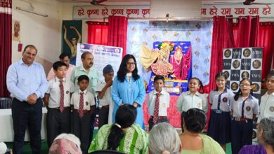 Students of Vivekananda World School receive blessings at Shri Ram Bagh Ashram 