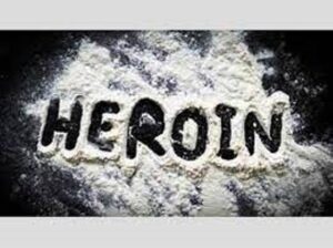 Two drug smugglers held with heroin in Ferozepur
