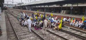 Four-hour ‘Rail-Roko’ Protest: Farmers pressing Centre for legal guarantee of MSP