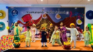 विवेकानंद वर्ल्ड स्कूल प्रांगण में बैसाखी का त्योहार धूमधाम से मनाया गया