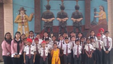 विवेकानंद वर्ल्ड स्कूल के होनहार विद्यार्थियों को विश्व धरोहर दिवस के अवसर पर फ़िरोज़पुर के 10 ऐतिहासिक द्वारो (गेटों) का भ्रमण करवाया गया