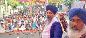 Farmers hold protest in front of houses of BJP candidates in Punjab