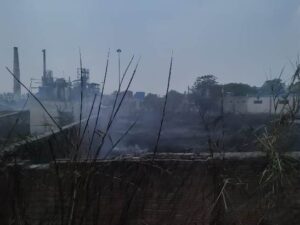 Breaking News: Fire in Controversial Zira Liquor Factory