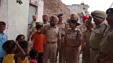 Heartwarming! Children salute senior cops with Jai Hind during CASO Eagle 4 operation in Ferozepur