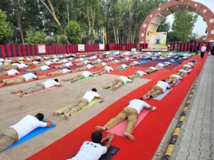 BSF conducts 10th Int’l Day of Yoga Session at Shan-e-Hind, JCP Hussainiwala