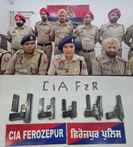 Ferozepur police nab two notorious criminals; seize heroin, illegal weapons