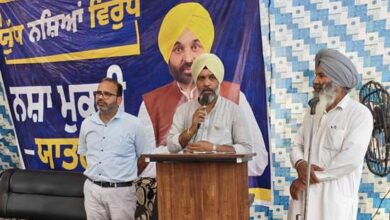 ਨਸ਼ਾ ਮੁਕਤੀ ਯਾਤਰਾ ਤਹਿਤ ਵਿਧਾਇਕ ਰਜਨੀਸ਼ ਦਹੀਯਾ ਨੇ ਵੱਖ-ਵੱਖ ਪਿੰਡਾਂ ਪਹੁੰਚ ਕੇ ਲੋਕਾਂ ਨੂੰ ਨਸ਼ਿਆਂ ਖਿਲਾਫ ਕੀਤਾ ਜਾਗਰੂਕ