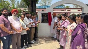 'ਪੰਜਾਬ ਸਿੱਖਿਆ ਕ੍ਰਾਂਤੀ': ਵਿਧਾਇਕ ਰਣਬੀਰ ਸਿੰਘ ਭੁੱਲਰ ਨੇ ਹਲਕੇ ਦੇ ਵੱਖ-ਵੱਖ ਸਕੂਲਾਂ ਵਿਚ ਵਿਕਾਸ ਕਾਰਜਾਂ ਦਾ ਕੀਤਾ ਉਦਘਾਟਨ 'ਪੰਜਾਬ ਸਿੱਖਿਆ ਕ੍ਰਾਂਤੀ': ਵਿਧਾਇਕ ਰਣਬੀਰ ਸਿੰਘ ਭੁੱਲਰ ਨੇ ਹਲਕੇ ਦੇ ਵੱਖ-ਵੱਖ ਸਕੂਲਾਂ ਵਿਚ ਵਿਕਾਸ ਕਾਰਜਾਂ ਦਾ ਕੀਤਾ ਉਦਘਾਟਨ