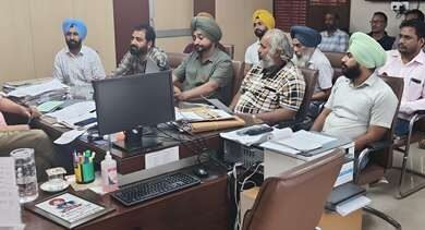 ਵਿਭਾਗੀ ਮਾਮਲਿਆਂ 'ਤੇ ਡੀ.ਟੀ.ਐੱਫ ਦੀ ਡਾਇਰੈਕਟਰ ਸਕੂਲ ਸਿੱਖਿਆ (ਸੈਕੰਡਰੀ) ਨਾਲ ਹੋਈ ਮੀਟਿੰਗ ਵਿਭਾਗੀ ਮਾਮਲਿਆਂ 'ਤੇ ਡੀ.ਟੀ.ਐੱਫ ਦੀ ਡਾਇਰੈਕਟਰ ਸਕੂਲ ਸਿੱਖਿਆ (ਸੈਕੰਡਰੀ) ਨਾਲ ਹੋਈ ਮੀਟਿੰਗ