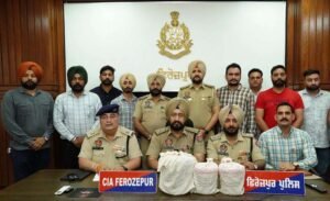 ਫਿਰੋਜ਼ਪੁਰ ਵਿੱਚ ਵੱਡਾ ਨਸ਼ੀਲੇ ਪਦਾਰਥਾਂ ਦਾ ਪਰਦਾਫਾਸ਼: ਪੁਲਿਸ ਨੇ 6 ਕਿਲੋ ਹੈਰੋਇਨ ਜ਼ਬਤ ਕੀਤੀ, 5 ਨੂੰ NDPS ਐਕਟ ਅਧੀਨ ਗ੍ਰਿਫ਼ਤਾਰ ਕੀਤਾ ਫਿਰੋਜ਼ਪੁਰ ਵਿੱਚ ਵੱਡਾ ਨਸ਼ੀਲੇ ਪਦਾਰਥਾਂ ਦਾ ਪਰਦਾਫਾਸ਼: ਪੁਲਿਸ ਨੇ 6 ਕਿਲੋ ਹੈਰੋਇਨ ਜ਼ਬਤ ਕੀਤੀ, 5 ਨੂੰ NDPS ਐਕਟ ਅਧੀਨ ਗ੍ਰਿਫ਼ਤਾਰ ਕੀਤਾ
