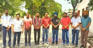 ਅਧਿਆਪਕਾਂ ਦੀਆਂ ਮੰਗਾਂ ਨੂੰ ਲੈ ਡੀਟੀਐੱਫ ਅਤੇ ਭਰਾਤਰੀ ਜਥੇਬੰਦੀਆਂ ਵਲੋਂ 11 ਜੂਨ ਨੂੰ ਲੁਧਿਆਣਾ ਸ਼ਹਿਰ ਵਿੱਚ ਹੋਵੇਗਾ ਸੂਬਾਈ ਰੋਸ ਮੁਜ਼ਾਹਰਾ - ਮਲਕੀਤ ਸਿੰਘ ਹਰਾਜ ਅਧਿਆਪਕਾਂ ਦੀਆਂ ਮੰਗਾਂ ਨੂੰ ਲੈ ਡੀਟੀਐੱਫ ਅਤੇ ਭਰਾਤਰੀ ਜਥੇਬੰਦੀਆਂ ਵਲੋਂ 11 ਜੂਨ ਨੂੰ ਲੁਧਿਆਣਾ ਸ਼ਹਿਰ ਵਿੱਚ ਹੋਵੇਗਾ ਸੂਬਾਈ ਰੋਸ ਮੁਜ਼ਾਹਰਾ - ਮਲਕੀਤ ਸਿੰਘ ਹਰਾਜ