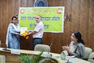 फिरोजपुर मंडल में आयोजित हुई राजभाषा कार्यान्वयन समिति की बैठक, 8 कर्मचारी सम्मानित