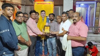 स्वदेशी जागरण मंच ने 4 पीढ़ियों से डॉक्टर चले आ रहे डॉक्टर अश्वनी शर्मा जी का डॉक्टर्स डे के उपलक्ष्य में सम्मानित किया