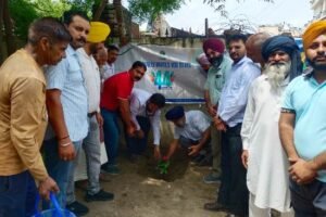 ‘एक पेड़ मां के नाम’ अभियान - नाबार्ड ने 44वें स्थापना दिवस पर डीएफओ और डीडीएम की अगुवाई में पौधारोपण अभियान चलाया ‘एक पेड़ मां के नाम’ अभियान - नाबार्ड ने 44वें स्थापना दिवस पर डीएफओ और डीडीएम की अगुवाई में पौधारोपण अभियान चलाया