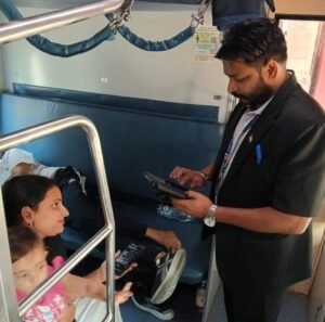 जून माह में टिकट चेकिंग द्वारा ₹02.40 करोड़ रूपये राजस्व अर्जित किया गया