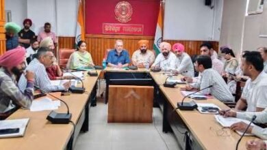 ਸਿਹਤ ਮੰਤਰੀ ਡਾ. ਬਲਬੀਰ ਸਿੰਘ ਨੇ ਵੱਖ ਵੱਖ ਵਿਭਾਗਾਂ ਦੇ ਅਧਿਕਾਰੀਆਂ ਨਾਲ ਕੀਤੀ ਮੀਟਿੰਗ