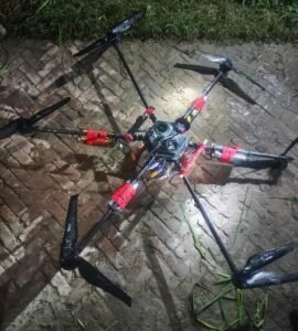 BSF foils narco-smuggling bid on Punjab Border, seizes drone, over 7 Kg heroin BSF foils narco-smuggling bid on Punjab Border, seizes drone, over 7 Kg heroin