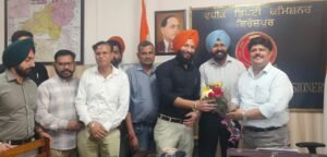 ਡੀ.ਸੀ. ਦਫ਼ਤਰ ਦੇ ਅਧਿਕਾਰੀਆਂ/ਕਰਮਚਾਰੀਆਂ ਨੇ ਅਮਿਤ ਸਰੀਨ ਏ.ਡੀ.ਸੀ. (ਜ) ਫ਼ਿਰੋਜ਼ਪੁਰ ਦਾ ਕੀਤਾ ਸਵਾਗਤ