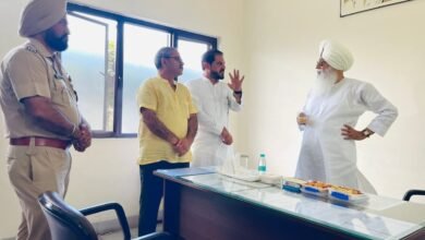 हीरा सोढ़ी ने बाबा गुरिंदर सिंह ढिल्लों से की मुलाकात, बाढ़ प्रभावित इलाकों पर हुई चर्चा हीरा सोढ़ी ने बाबा गुरिंदर सिंह ढिल्लों से की मुलाकात, बाढ़ प्रभावित इलाकों पर हुई चर्चा