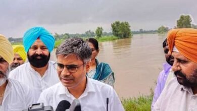 ਰਾਜ ਸਭਾ ਮੈਂਬਰ ਸੰਦੀਪ ਪਾਠਕ ਵੱਲੋਂ ਫਿਰੋਜ਼ਪੁਰ ਦੇ ਹੜ ਪ੍ਰਭਾਵਿਤ ਪਿੰਡਾਂ ਦੇ ਪੁਨਰਵਾਸ ਲਈ ਐਮਪੀਲੈਡਸ ਫੰਡਸ ਵਿੱਚੋਂ 5 ਕਰੋੜ ਰੁਪਏ ਦੀ ਰਾਸ਼ੀ ਜਾਰੀ ਰਾਜ ਸਭਾ ਮੈਂਬਰ ਸੰਦੀਪ ਪਾਠਕ ਵੱਲੋਂ ਫਿਰੋਜ਼ਪੁਰ ਦੇ ਹੜ ਪ੍ਰਭਾਵਿਤ ਪਿੰਡਾਂ ਦੇ ਪੁਨਰਵਾਸ ਲਈ ਐਮਪੀਲੈਡਸ ਫੰਡਸ ਵਿੱਚੋਂ 5 ਕਰੋੜ ਰੁਪਏ ਦੀ ਰਾਸ਼ੀ ਜਾਰੀ