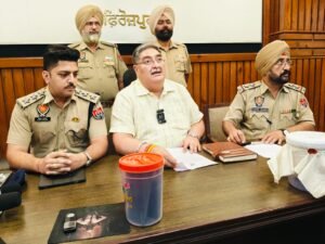 ਪੁਲਿਸ ਨੇ 50 ਲੱਖ ਰੁਪਏ ਦੀ ਫਿਰੌਤੀ ਅਤੇ ਗੋਲੀਬਾਰੀ ਦੇ ਮਾਮਲਿਆਂ ਵਿੱਚ ਦੋ ਨੂੰ ਪਿਸਤੌਲ ਸਮੇਤ ਗ੍ਰਿਫ਼ਤਾਰ ਕੀਤਾ