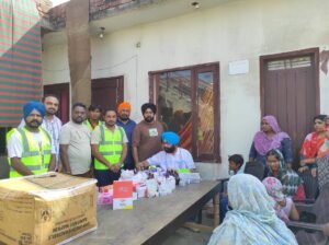 ਹੰਭਲਾ ਫਾਊਂਡੇਸ਼ਨ ਵੱਲੋਂ ਹੜ੍ਹ ਪ੍ਰਭਾਵਿਤ ਪਿੰਡਾਂ ਵਿਚ ਮੈਡੀਕਲ ਕੈਂਪਾਂ ਦੀ ਸ਼ੁਰੂਆਤ ਹੰਭਲਾ ਫਾਊਂਡੇਸ਼ਨ ਵੱਲੋਂ ਹੜ੍ਹ ਪ੍ਰਭਾਵਿਤ ਪਿੰਡਾਂ ਵਿਚ ਮੈਡੀਕਲ ਕੈਂਪਾਂ ਦੀ ਸ਼ੁਰੂਆਤ