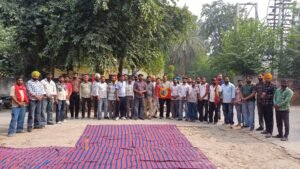 ਸਰਕਾਰ ਦੇ ਖਿਲਾਫ ਪਾਵਰਕਾਮ ਦੇ ਠੇਕਾ ਮੁਲਾਜ਼ਮਾਂ ਵਲੋਂ ਅੱਜ ਫਿਰੋਜ਼ਪੁਰ ਸਬਅਰਬਨ ਡਵੀਜਨ XEN ਦਫ਼ਤਰ ਅੱਗੇ ਰੋਸ ਮੁਜਾਰਾ ਅਤੇ ਸ਼ਹਿਰ ਰੋਸ ਮਾਰਚਾਂ ਕੀਤਾ ਆਪਣੀਆਂ ਮੰਗਾ ਨੂੰ ਲੈ ਕੇ